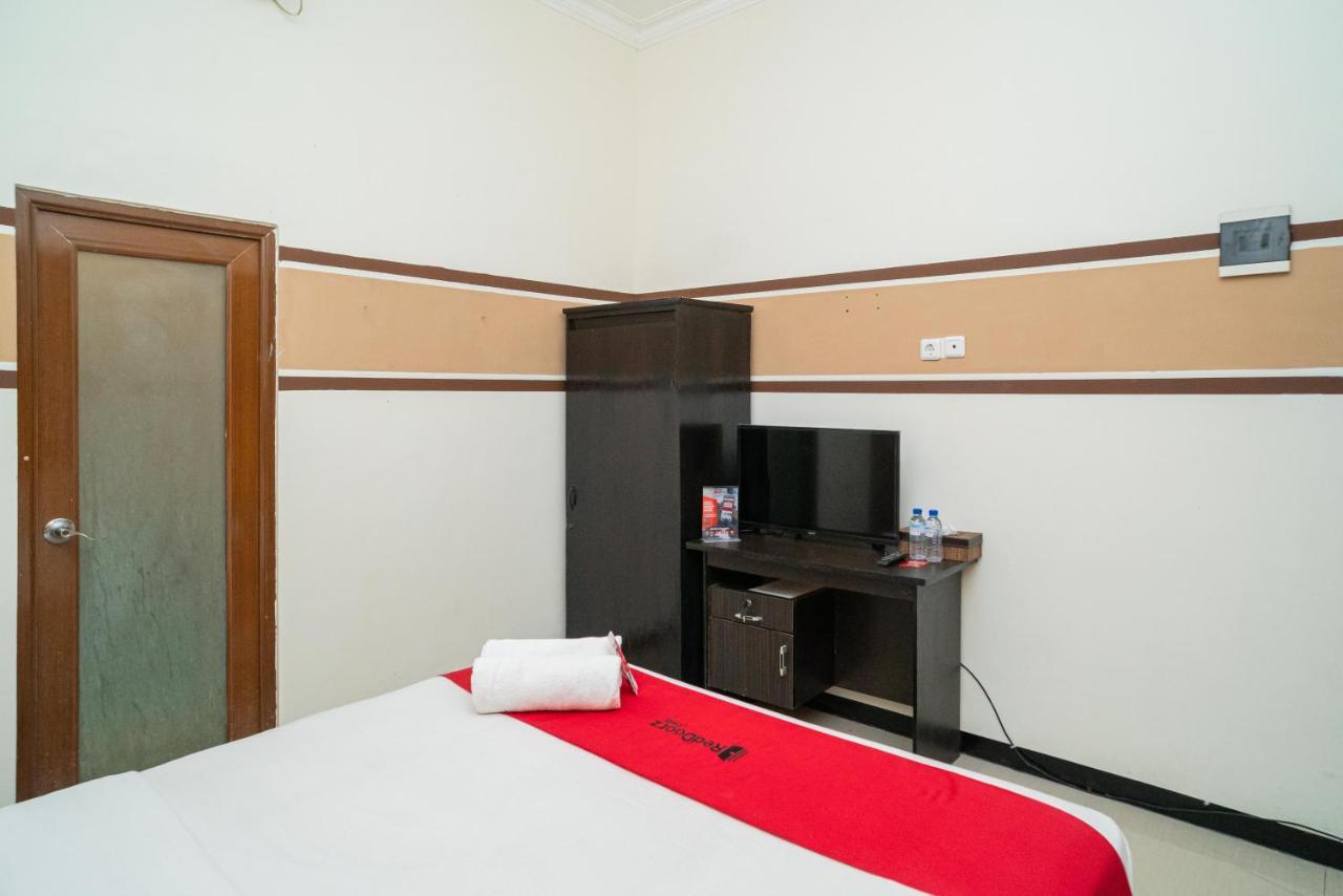 Reddoorz Syariah Near Marvel City Mall 2 Sorabaya Extérieur photo