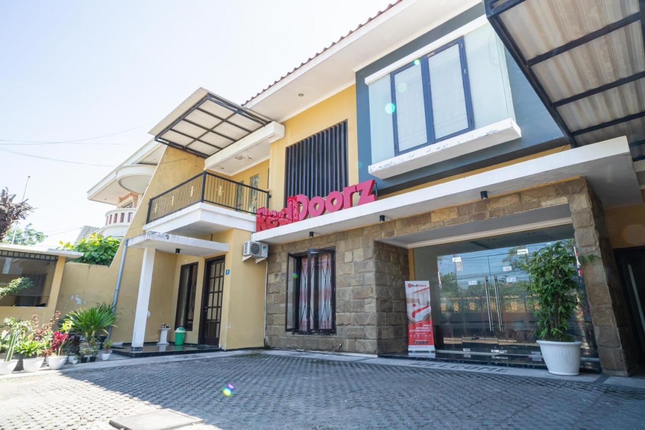 Reddoorz Syariah Near Marvel City Mall 2 Sorabaya Extérieur photo