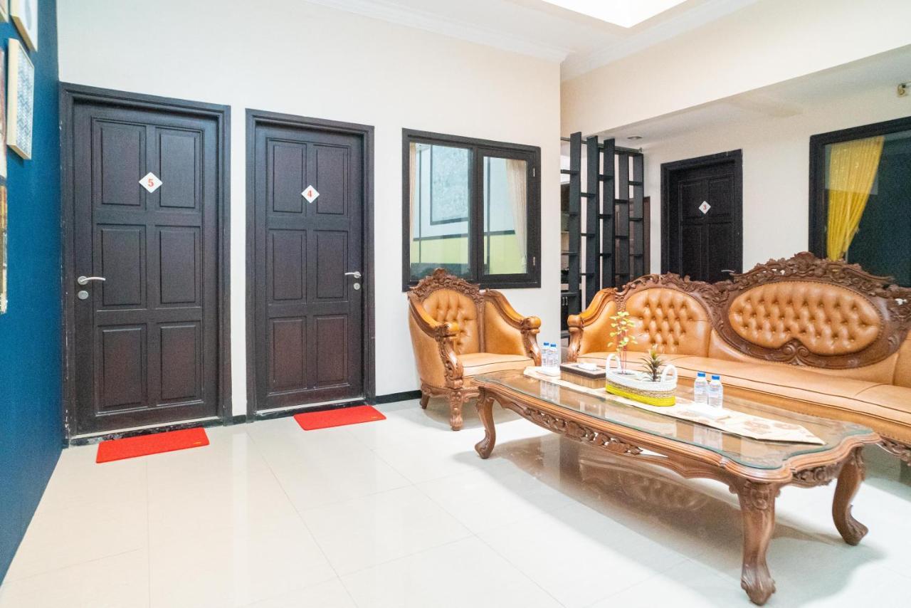 Reddoorz Syariah Near Marvel City Mall 2 Sorabaya Extérieur photo