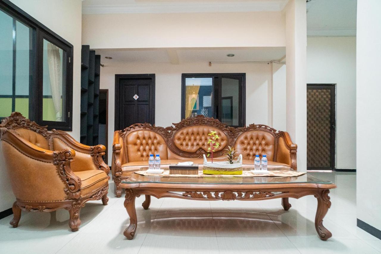 Reddoorz Syariah Near Marvel City Mall 2 Sorabaya Extérieur photo