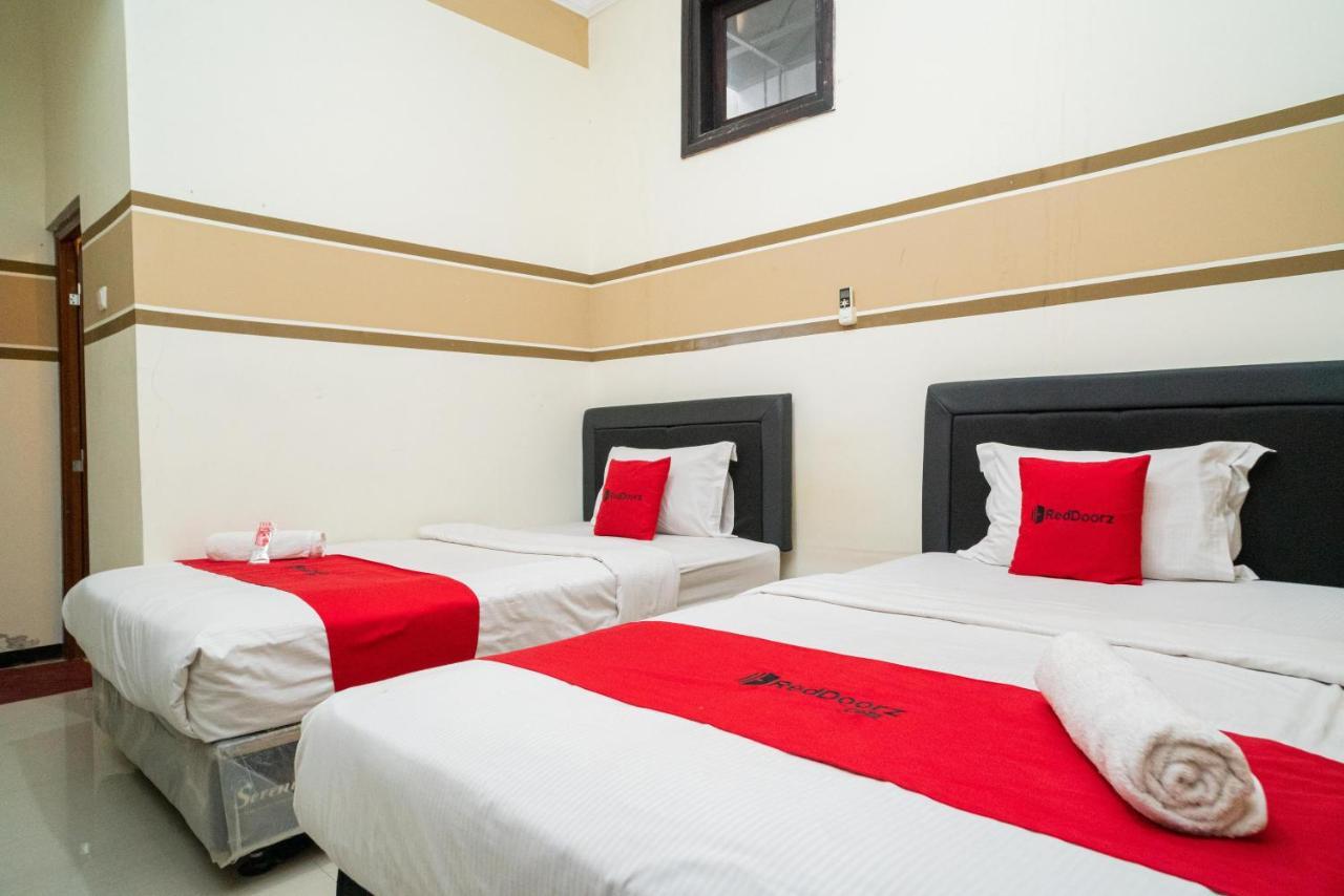 Reddoorz Syariah Near Marvel City Mall 2 Sorabaya Extérieur photo