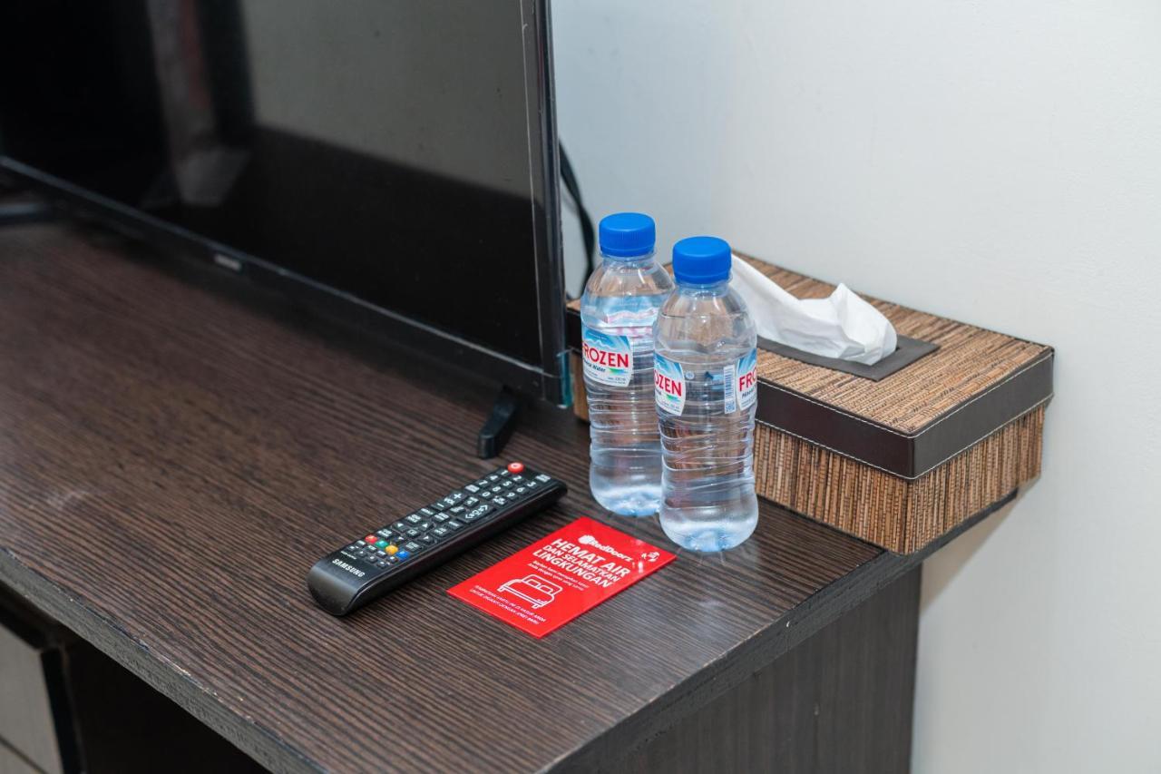 Reddoorz Syariah Near Marvel City Mall 2 Sorabaya Extérieur photo
