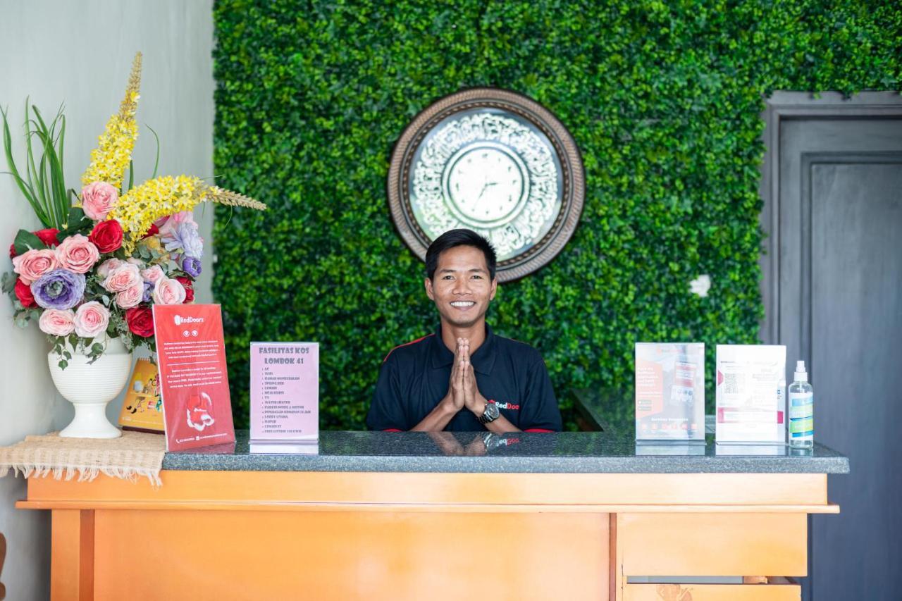 Reddoorz Syariah Near Marvel City Mall 2 Sorabaya Extérieur photo